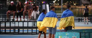 Виїзд чоловіків 18–22 років за кордон: експертка розповіла, як втримати молодь в Україні