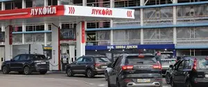 У Росії знову закінчився бензин