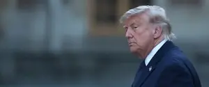 Рейтинг одобрения Трампа обвалился до самого низкого за время его президентства уровня — опрос