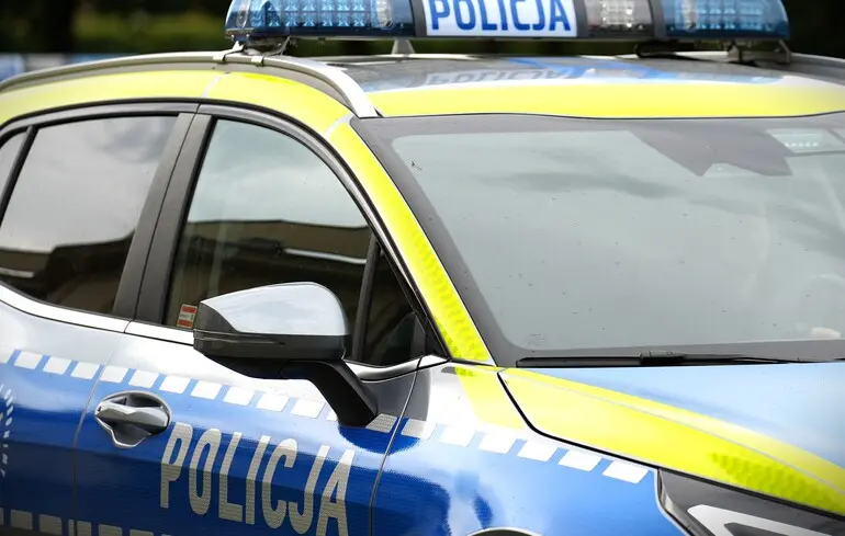 У Польщі затримали чоловіка та жінку, які напали на дітей через українську мову