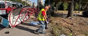 В Киеве произошло смертельное ДТП: водитель на скорости въехал в остановку с людьми