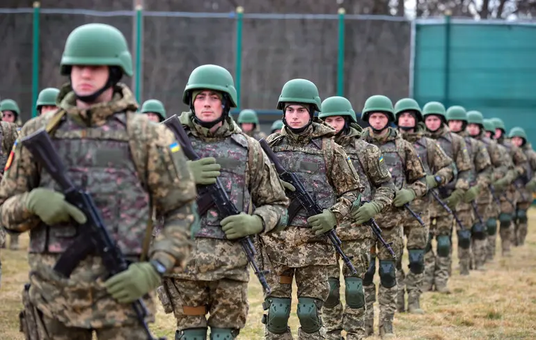 Генерал розповів, як на початку війни армійська авіація врятувала курсантів, які утримували важливу переправу у Київській області: "Це наші ангели"