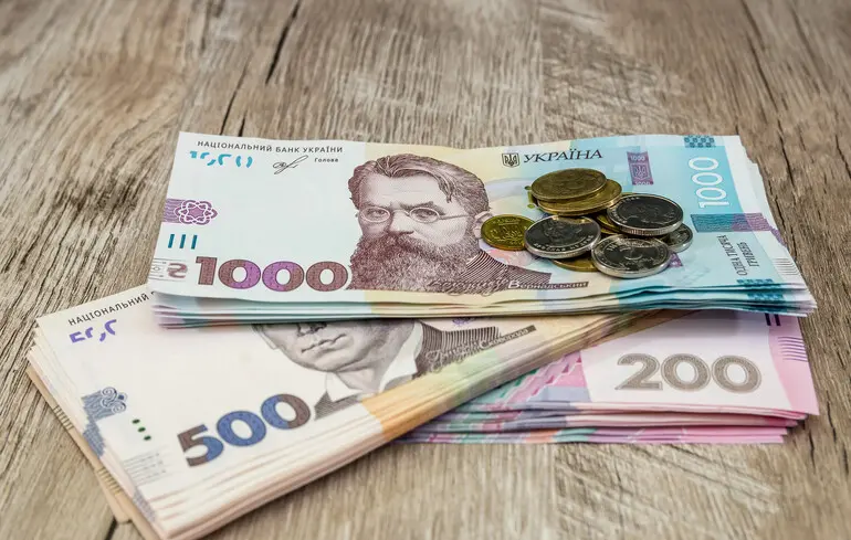 Помощь ко Дню Независимости Украины: от чего зависит размер выплаты
