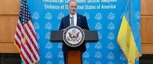 Новый временный поверенный США прибыл в Киев и приступил к работе