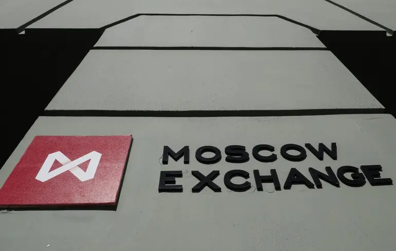 Українські дрони вдарили по бізнесу Ozon: акції маркетплейсу обвалилися
