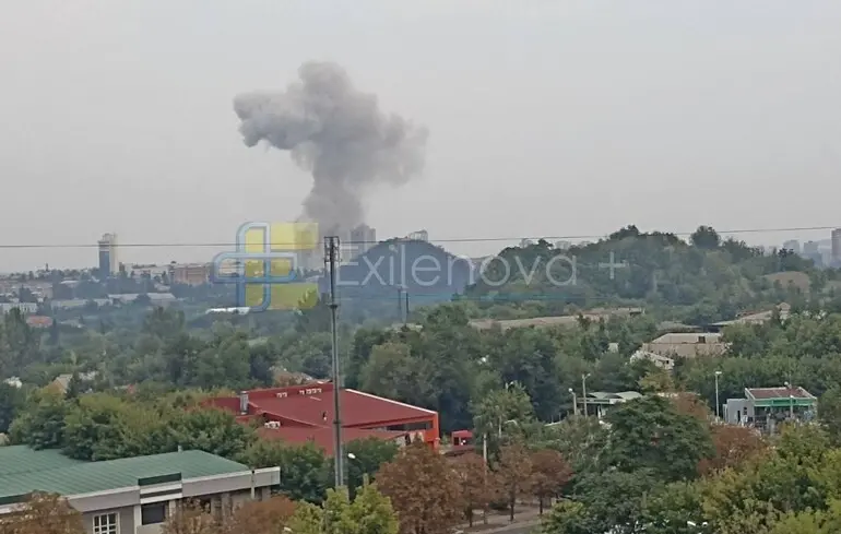 Оккупированный Донецк подвергся мощному ракетному удару: целью, возможно, был штаб армии РФ