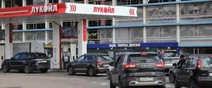 Крупнейшие НПЗ Казахстана отказались поставлять бензин в Россию из-за санкций