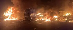 На Київщині та в Сумах РФ знищила склади «Нової пошти». А в Святопетрівському дісталося виробництву