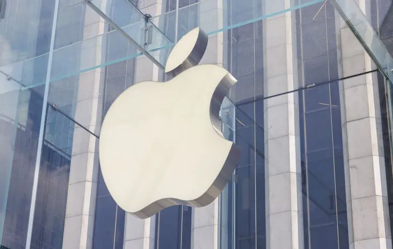 Суд між Apple та OpenAI: на ноутбуці колишнього інженера знайшли конфіденційні дані