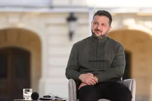 О коррупции, &laquo;Династии&raquo; и выборах: журналисты записали видеообращение с вопросами к Зеленскому