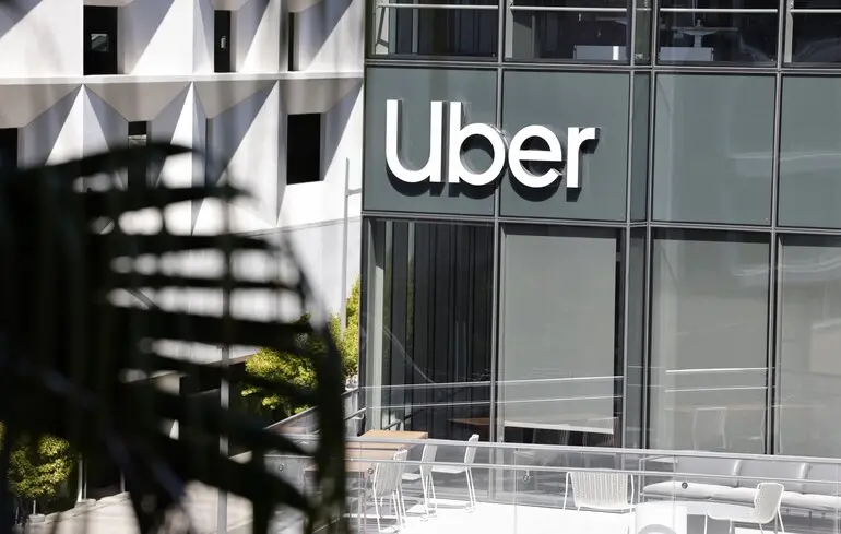 Масштабна реорганізація в Uber: 3300 звільнених працівників і скасування віддаленої роботи