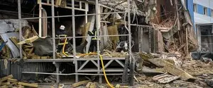 В Киевской области горят склады с лекарствами, россияне атаковали объект еще дважды
