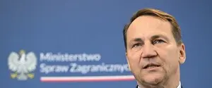 Сикорский: как минимум 40% российских дипломатов в ЕС занимаются не дипломатией