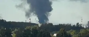 Вибухи та пожежа у Рязані: дрони атакували один із найбільших нафтопереробних заводів РФ