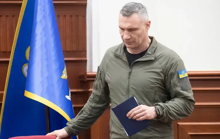 Комендантську годину в Києві скоротили: як працюватиме громадський транспорт і заклади