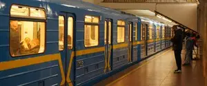В Киеве метро начнет тестовое движение на наземном участке «зеленой» линии во время «желтого» уровня угрозы: что известно