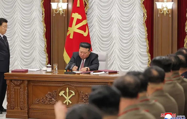 Кім Чен Ин пообіцяв розширювати співпрацю з Росією та підтримав її у війні з Україною