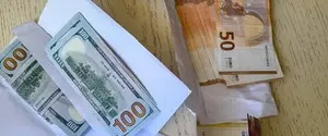 Чиновники главно налоговой Тернопольской области вымогали у предпринимателей взятки — НАБУ