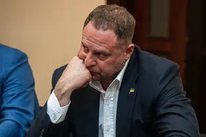 «Угроза жизни и здоровью»: ВАКС снял электронный браслет с Андрея Ермака