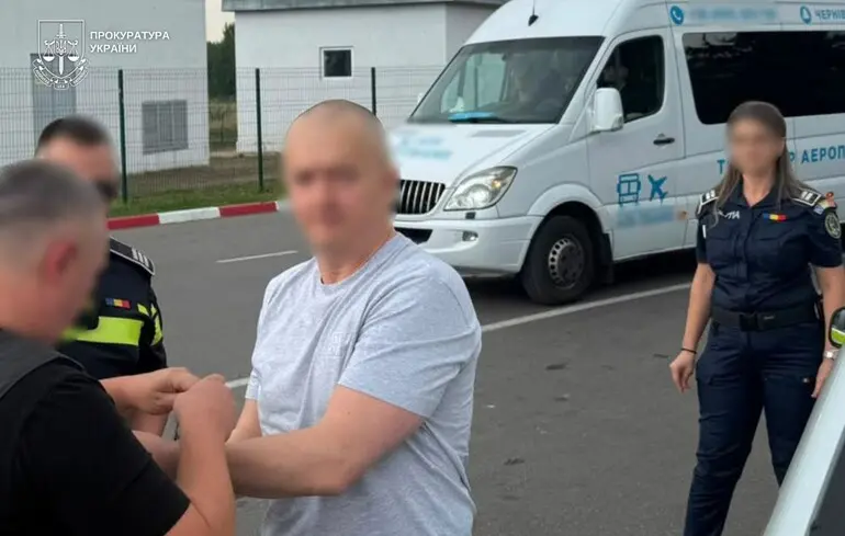 До України екстрадували ексмера Рахова, який перебував у розшуку майже три роки