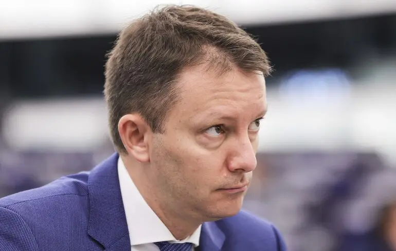 Третя спроба за чотири місяці: у Румунії знову намагаються сформувати уряд