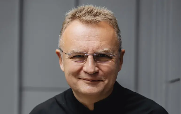 У машині Садового знайшли пристрій, схожий на прослуховувач