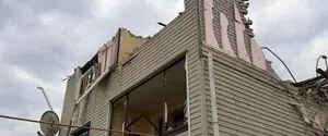 Войска РФ обстреляли жилые дома в одном из городов Харьковской области: есть погибшие и раненые