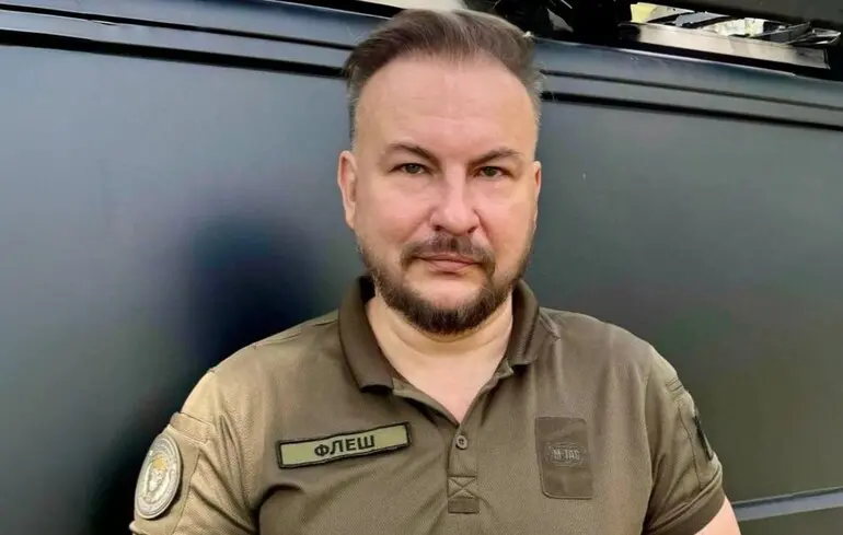 «Рік системно нічого не робили»: «Флеш» звинуватив Сирського у бездіяльності щодо MESH-дронів