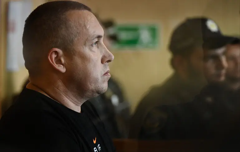Лунали вибухи та спалахнула пожежа в будинку екскомбрига 155-ї ОМБр Лучанова