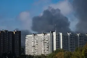 Московський НПЗ зупинив переробку нафти після атаки українських дронів — Reuters