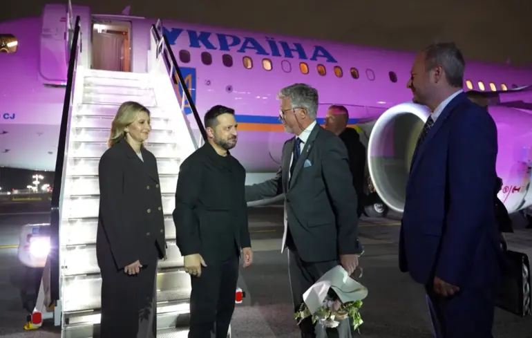 Зеленський вже прибув до США, де ввечері має зустрітися з Трампом