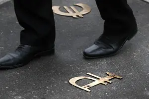 «Фабрика подделок»: российская A7 провела миллиарды долларов через банки в обход санкций — FT