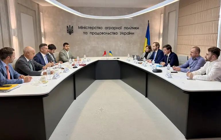 Швейцарія виділить Україні 3 млн франків на зберігання зерна