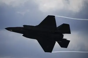 Китай до сих пор не вернул США секретные детали F-35, переправленные в Гонконг — Bloomberg