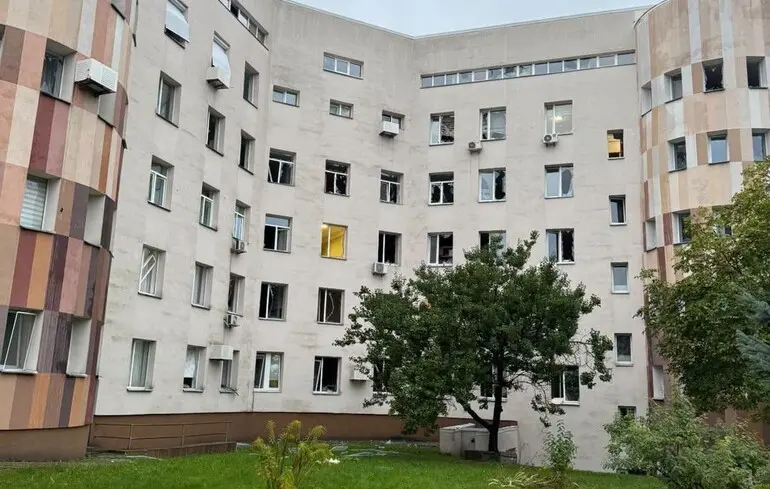 Під час атаки на Київ у пошкодженому пологовому народилась дитина