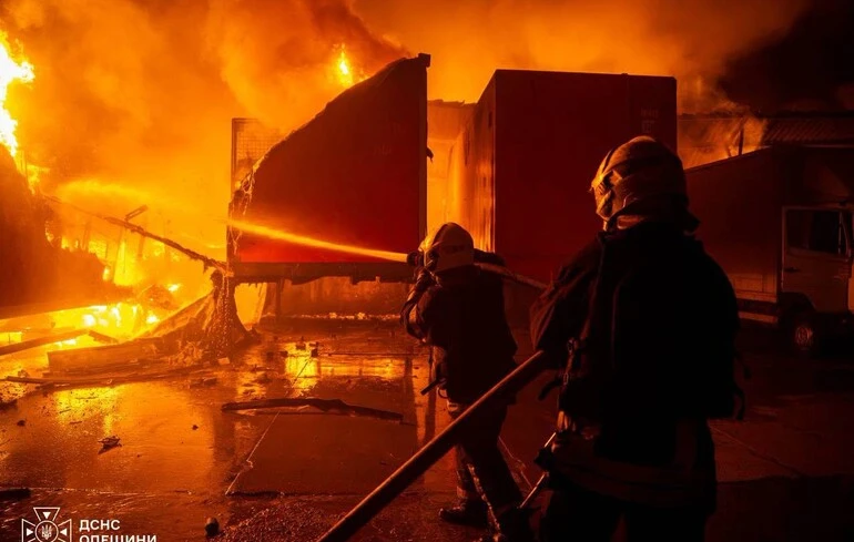 Россия массированно обстреляла Одессу и область: фото и видео последствий