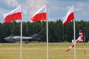 Польща спростить правила збиття дронів і ракет, які летять з боку Росії