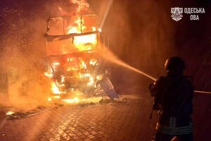 Окупанти атакували цивільну інфраструктуру Одещини: є постраждалі та руйнування