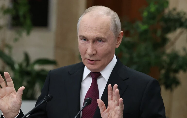 Путін заборонив росіянам вивозити понад мільйон рублів до сусідніх країн: за порушення вилучатимуть зайві гроші