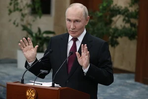 Путин запретил россиянам вывозить более миллиона рублей в соседние страны: за нарушение будут изымать лишние деньги
