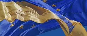 «Стоять плечом к плечу с Украиной»: посольства стран ЕС отказались уезжать из Киева вопреки угрозам России
