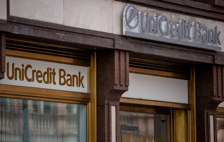 UniCredit отримав дозвіл Путіна на реорганізацію і продаж частини бізнесу