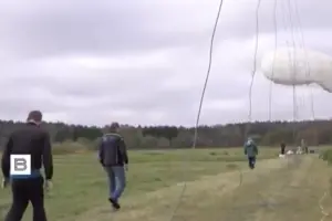 Росіяни намагаються захистити НПЗ аеростатними загородженнями, але чому це неефективно — Defense Express
