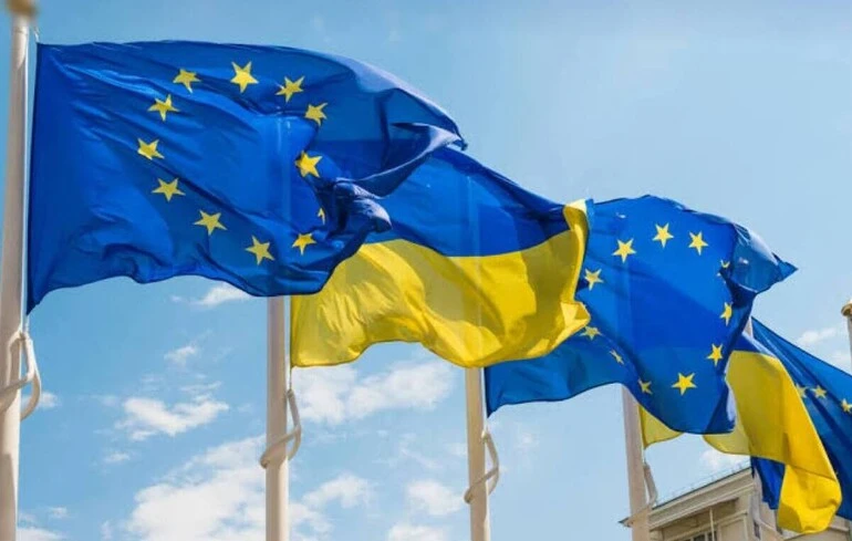 Україна отримала від ЄС 1,24 млрд євро: кошти підуть на українські дрони та ракети
