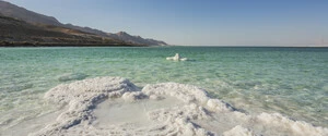 Мертвое море «умирает» и создает собственный экстремальный климат