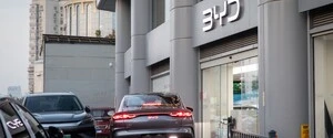 Торговая разрядка: Китай сократит экспорт гибридов в ЕС более чем вдвое