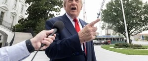 Трамп рассматривает возможность нанесения ударов по хуситам после новой атаки на аэропорт Эр-Рияда