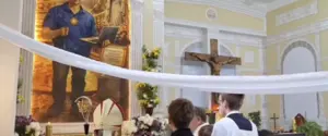 У Білорусі вперше у світі освятили ікону, створену за допомогою ШІ: відео
