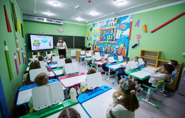 Уряд визначив, як працюватимуть школи під час тривалих повітряних тривог