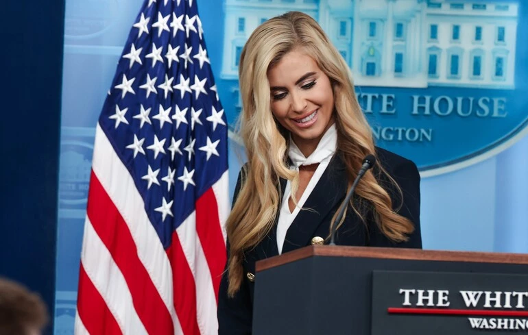 Лише п'ять днів на посаді: нова прессекретарка Трампа залишає Білий дім